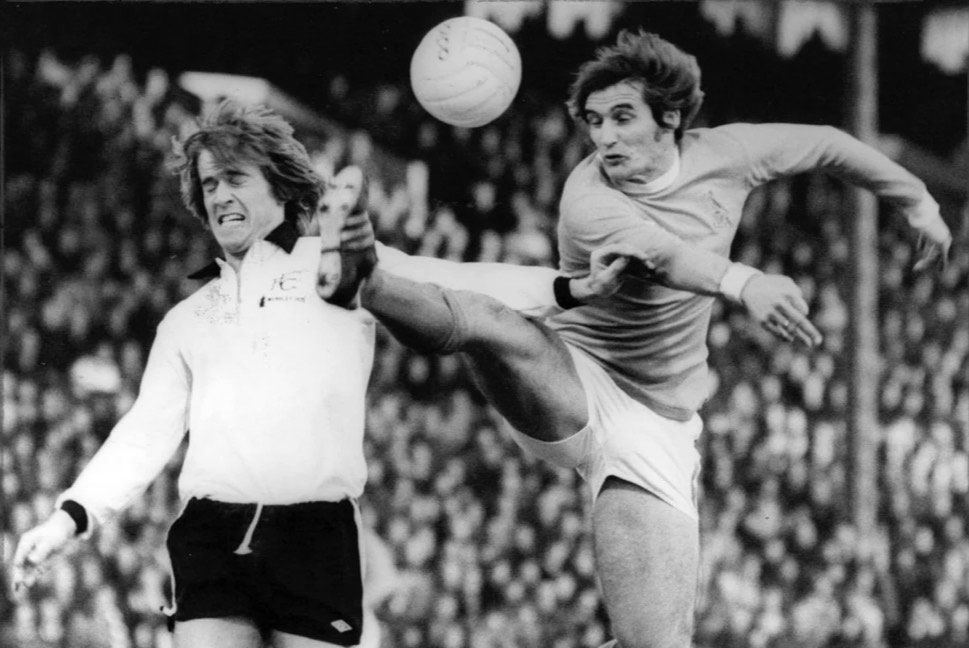 John Hurst up against Rodney Marsh of Fulham in 1978
