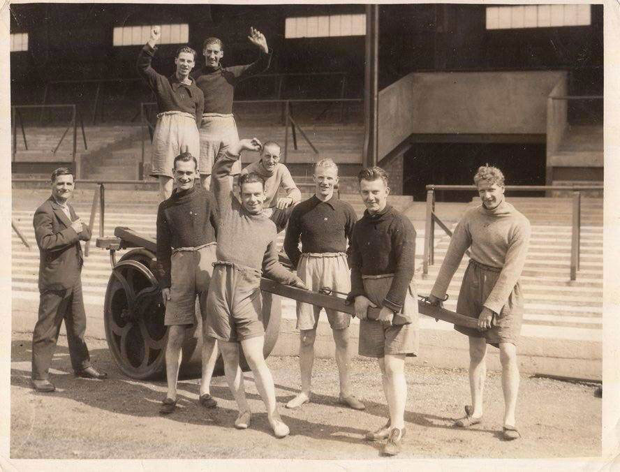 Everton players in pre-season (1930s)