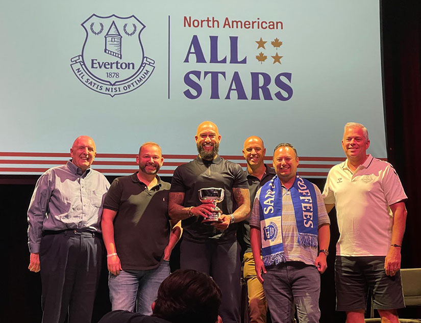Tim Howard receives his EFC North American All Star award