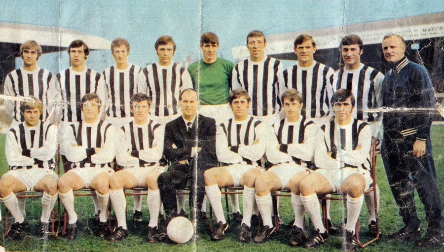 Jimmy Dunn Jr as WBA coach (far right)