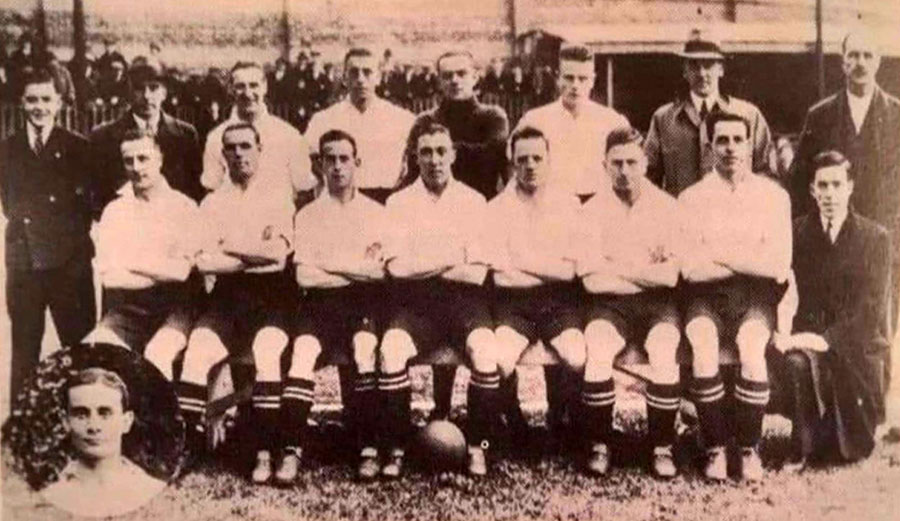 Bobby Irvine Captains Derry in 1932