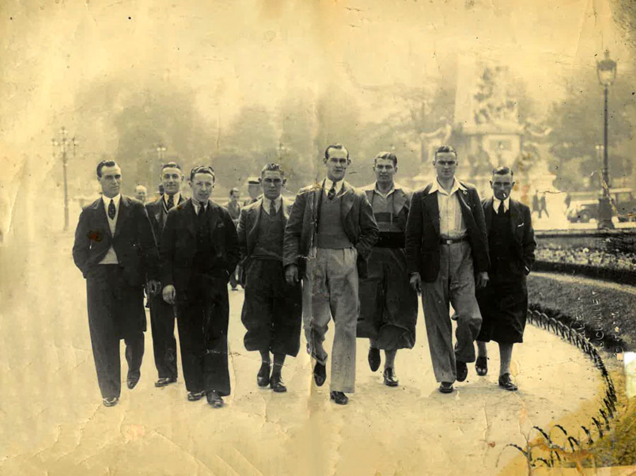 Tom Griffiths and other Wales players strolling in Paris in 1933