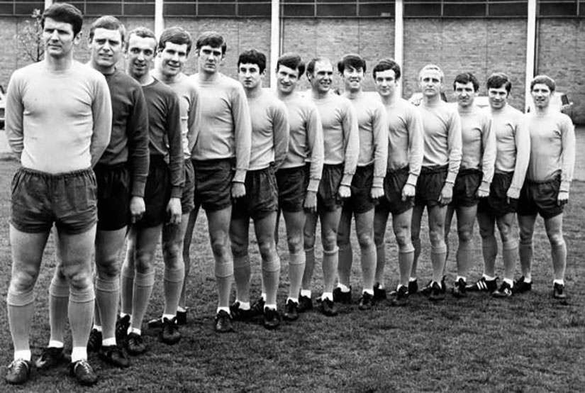Everton team with Colin Harvey