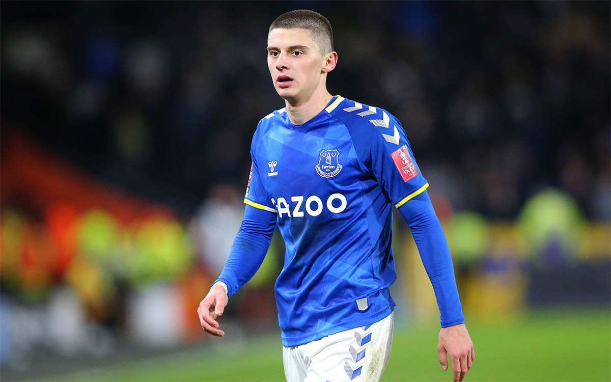 Everton player shop