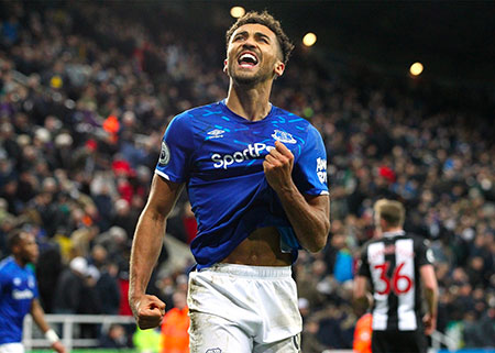 Tottenham's standing ovation after crushing Chelsea defeat summed up the madness