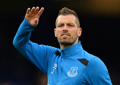 Morgan Schneiderlin's wife sends message to Everton fans as she