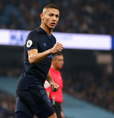 Liverpool fans can't resist pop at 'pigeon' Richarlison after