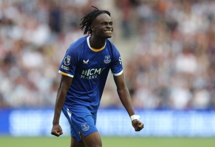 Tyrique George reveals Moyes&rsquo; message and talks European ambitions