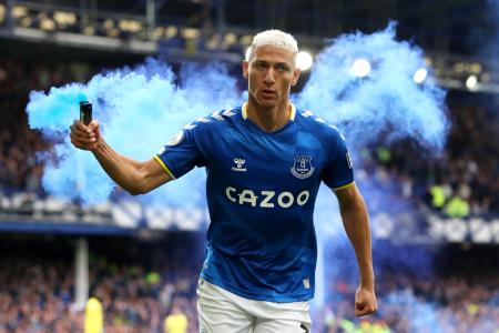 Richarlison breaks silence on turmoil surrounding his possible Everton returm