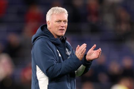 Moyes confirms Everton &lsquo;are looking at the free agents market&rsquo;